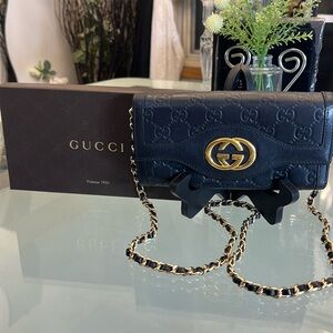Auth GUCCI Shima Line Gold GG Logo Long Wallet Black Italy comes with box!!!